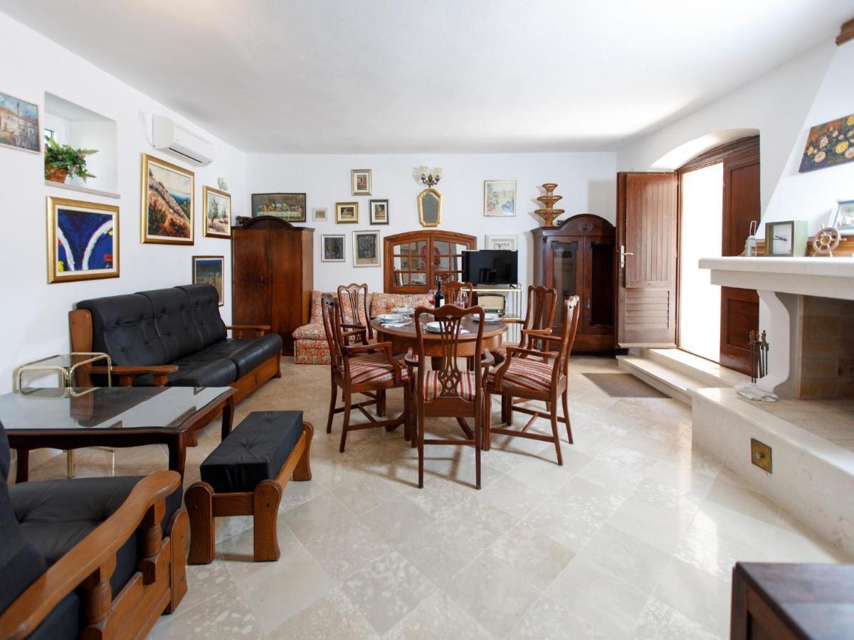 Villa Balarin Bol Buitenkant foto