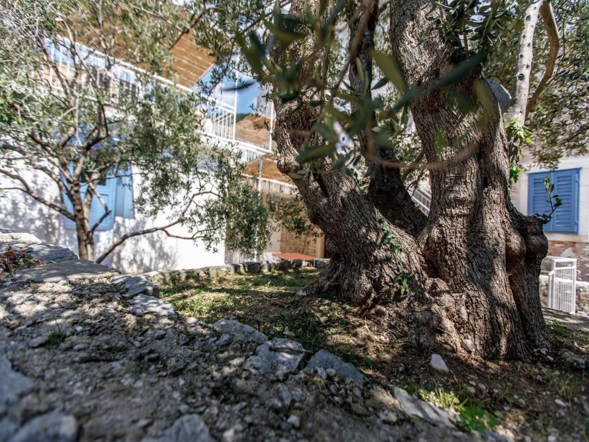 Villa Balarin Bol Buitenkant foto