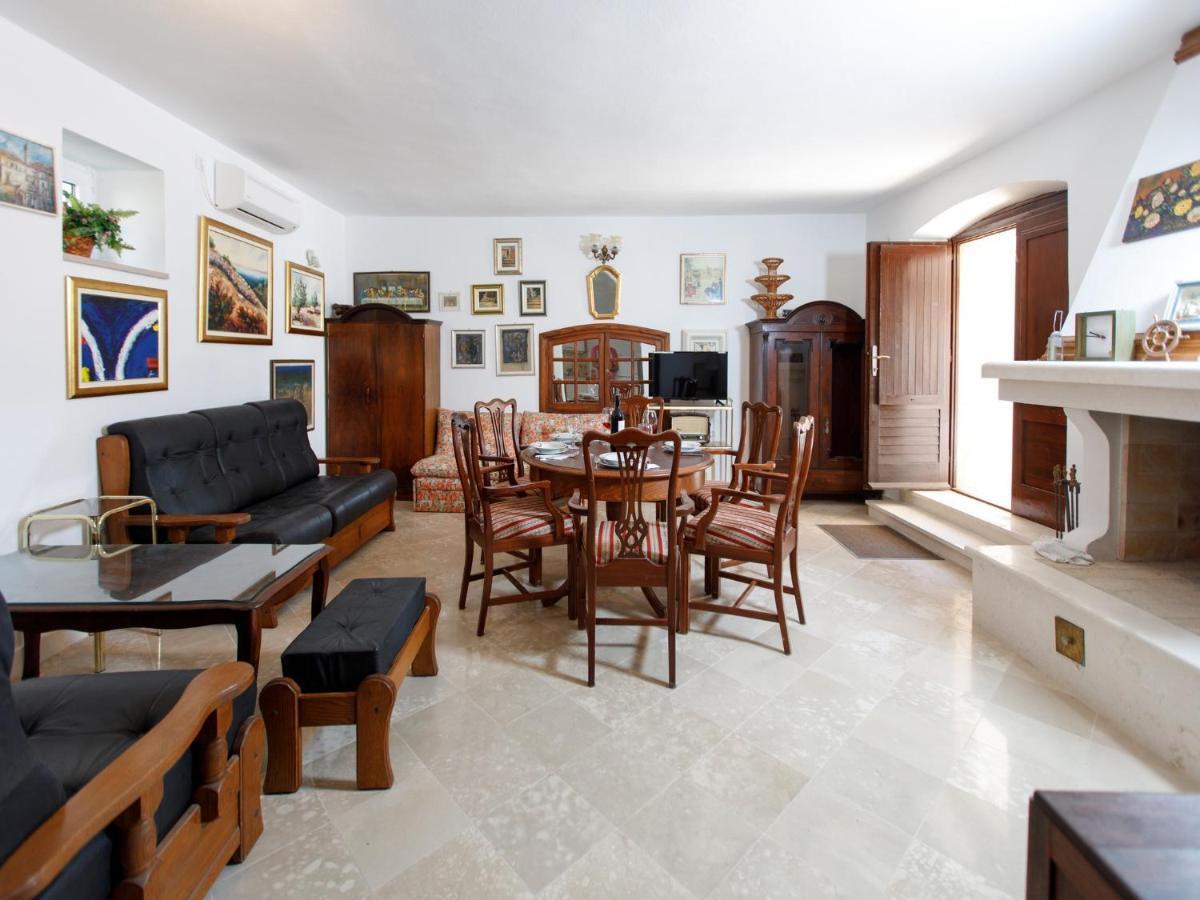 Villa Balarin Bol Buitenkant foto